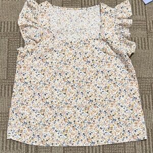 Floral Ruffle Sleeve Blouse